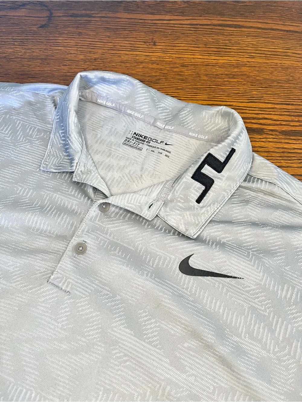 Nike Golf Polo Shirt Men's XXL Dri Fit Standard Fit Gray Jacquard Disney Resort